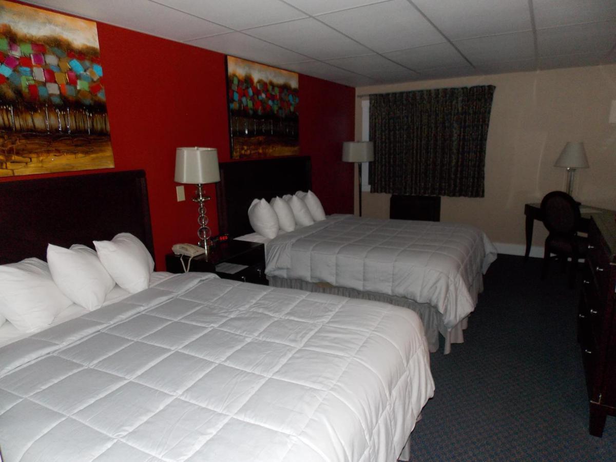 The Washburn Inn Bagian luar foto
